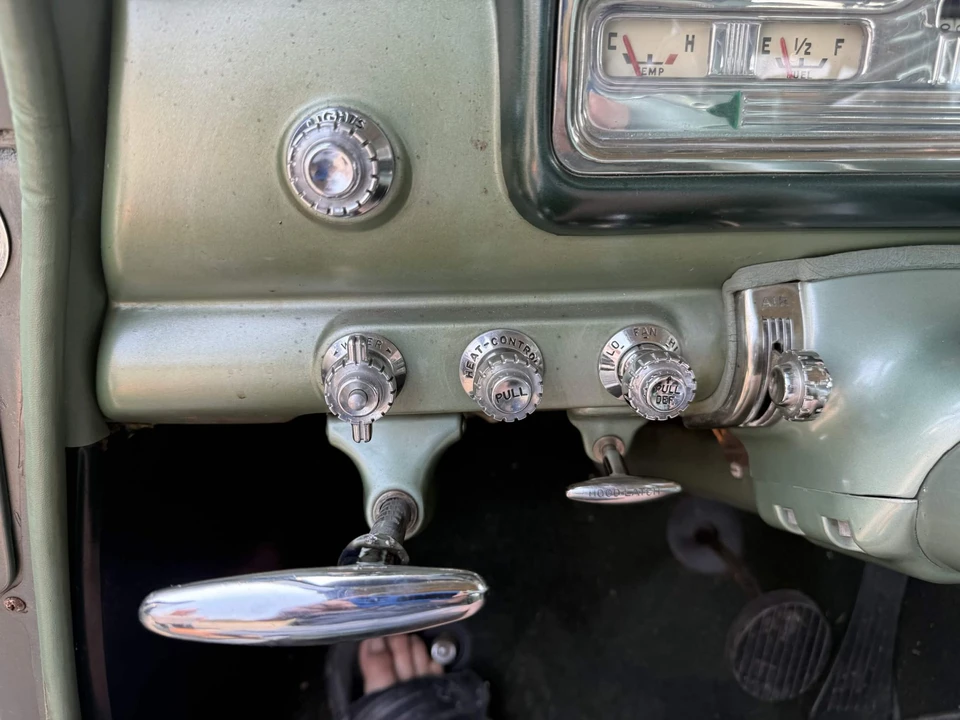 1952 Oldsmobile 98 - Image 18 of 31
