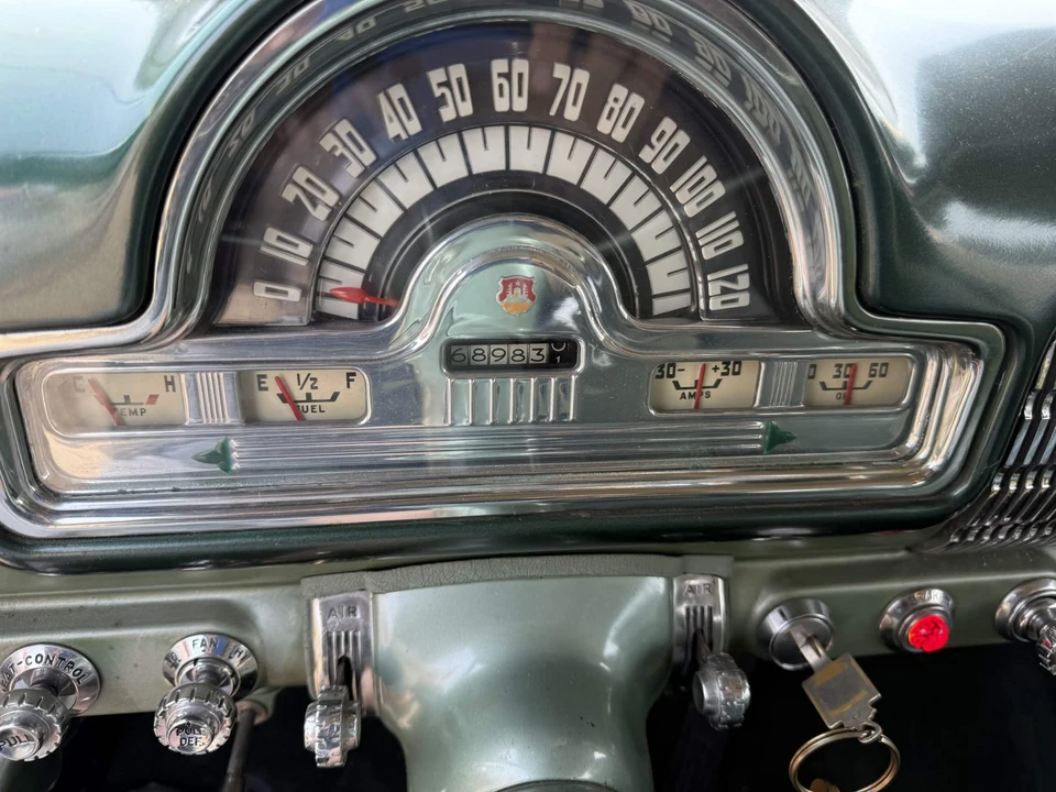 1952 Oldsmobile 98 - Image 21 of 31