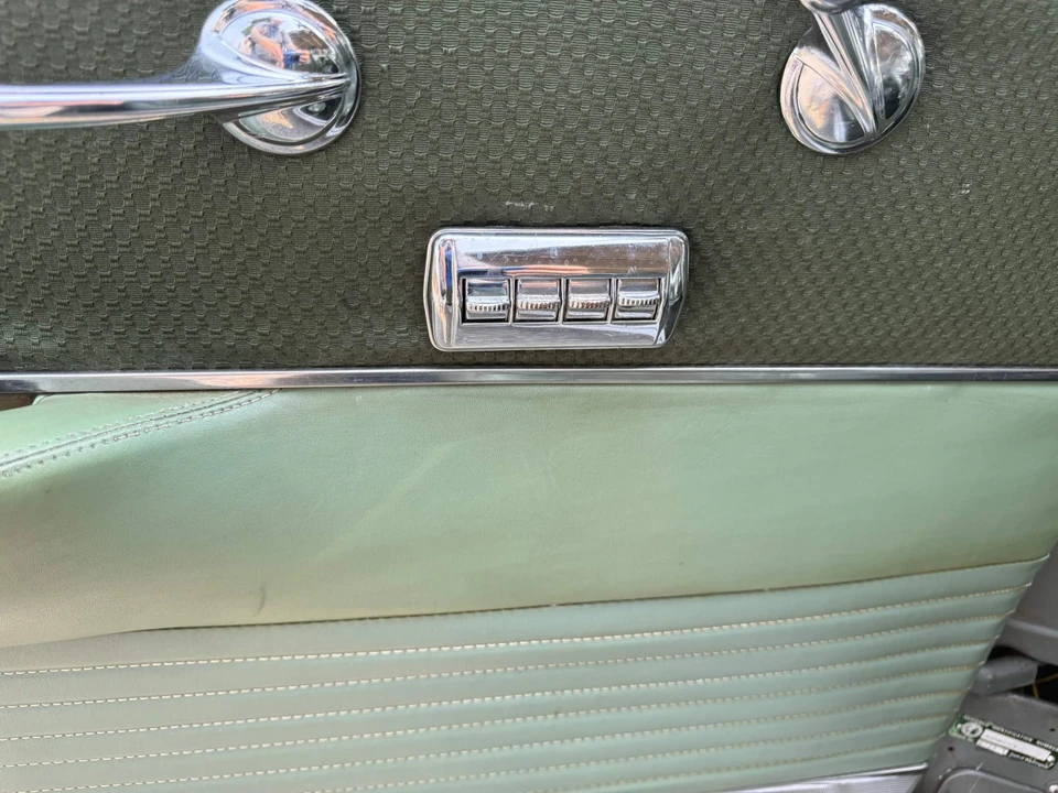 1952 Oldsmobile 98 - Image 14 of 31
