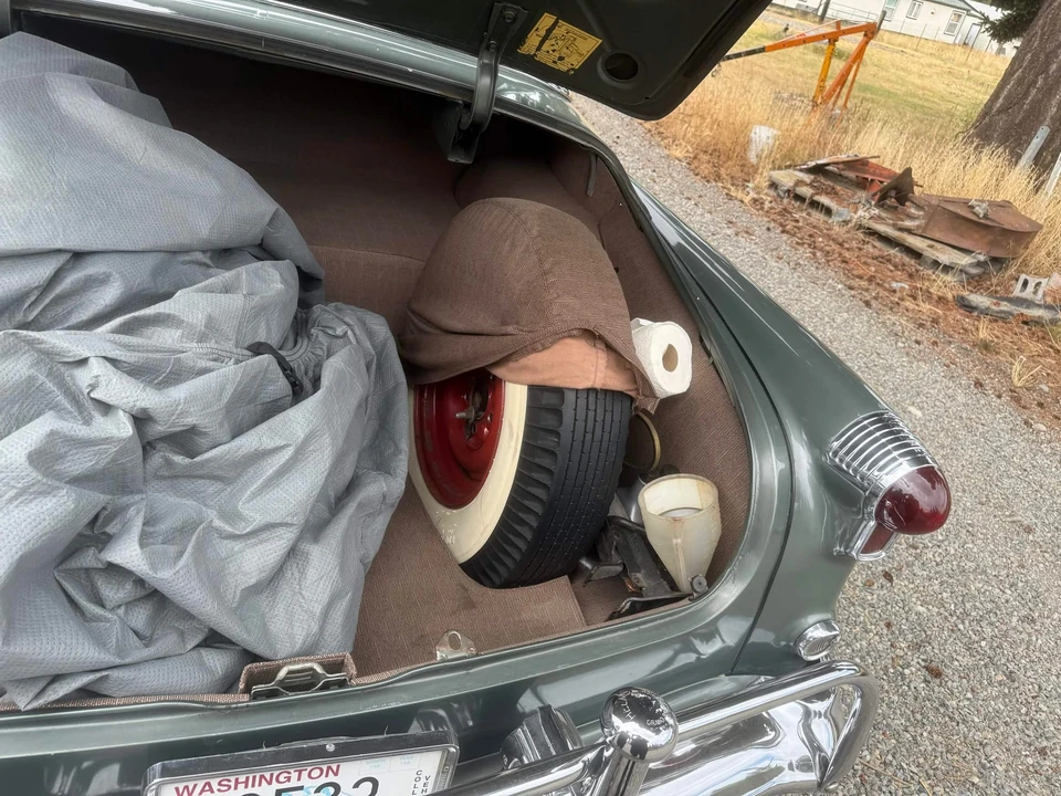 1952 Oldsmobile 98 - Image 29 of 31