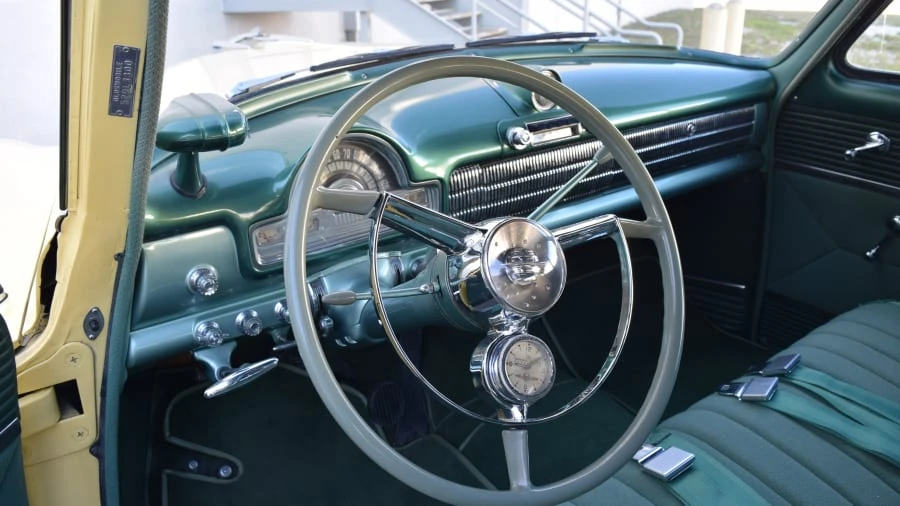 1952 Oldsmobile 98 - Image 4 of 12