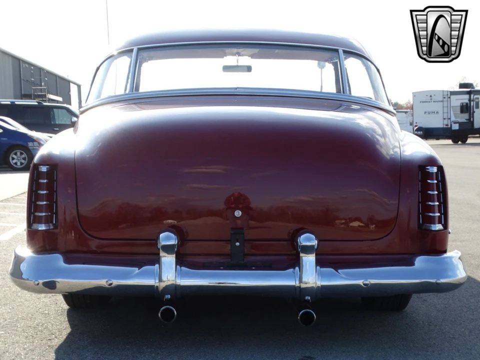 1952 Oldsmobile 88 - Image 8 of 12