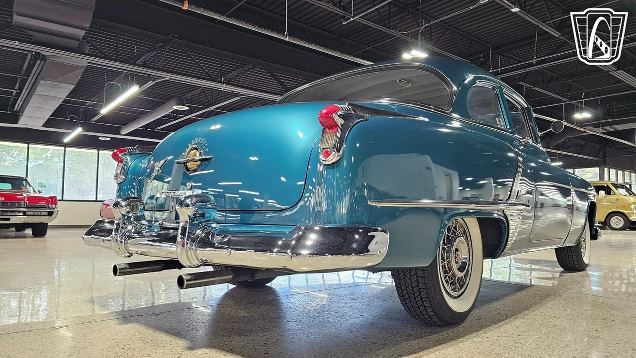 1952 Oldsmobile 88 - Image 12 of 12