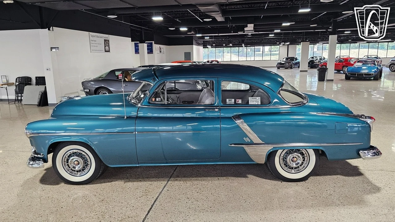 1952 Oldsmobile 88 - Image 5 of 12
