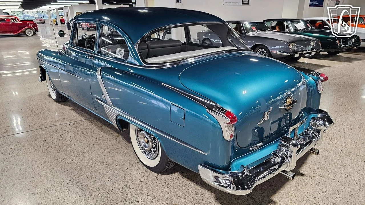 1952 Oldsmobile 88 - Image 7 of 12