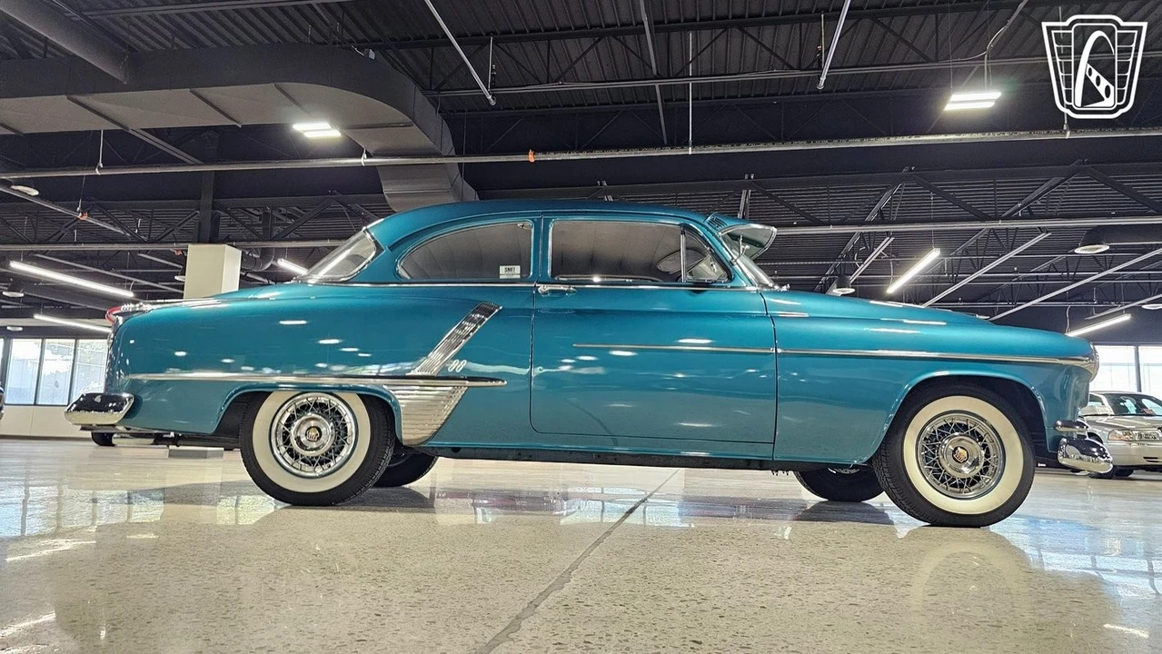 1952 Oldsmobile 88 - Image 15 of 21