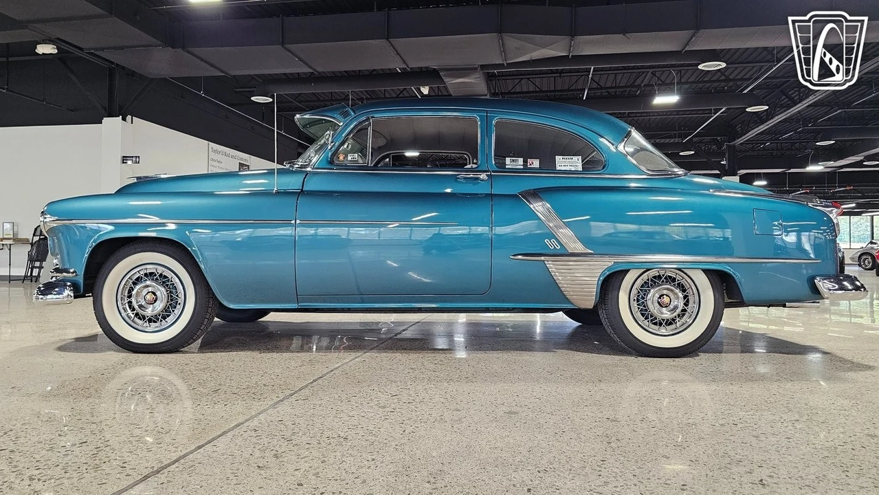 1952 Oldsmobile 88 - Image 7 of 12