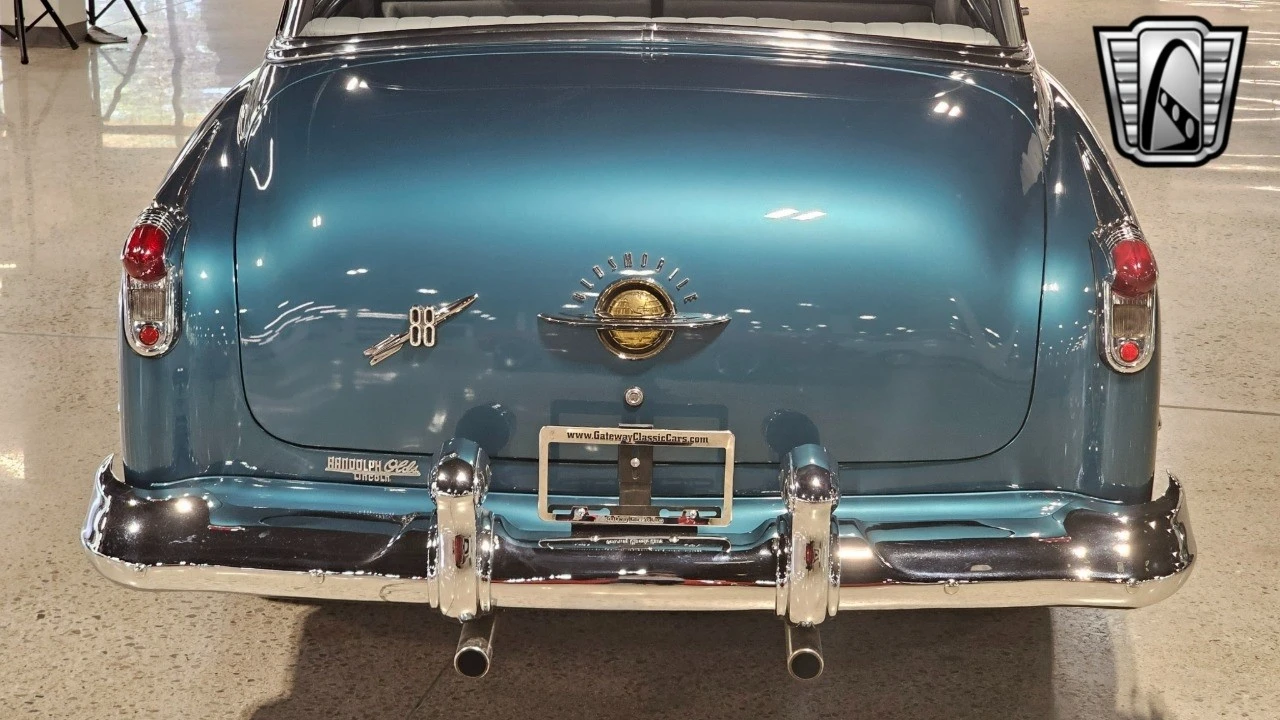 1952 Oldsmobile 88 - Image 16 of 21