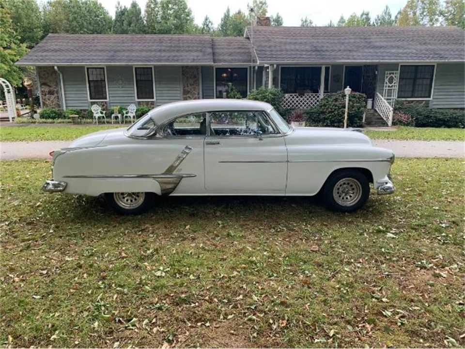 1952 Oldsmobile 88 - Image 3 of 10