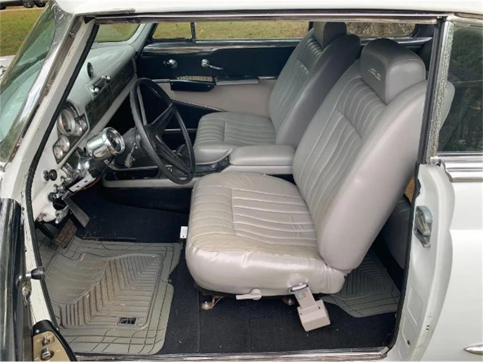 1952 Oldsmobile 88 - Image 2 of 10