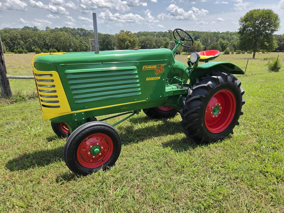 1952 Ford Tractor - Image 12 of 31