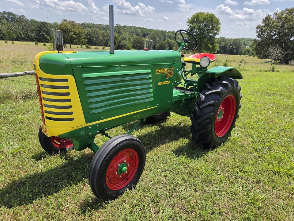 1952 Ford Tractor - Image 9 of 31