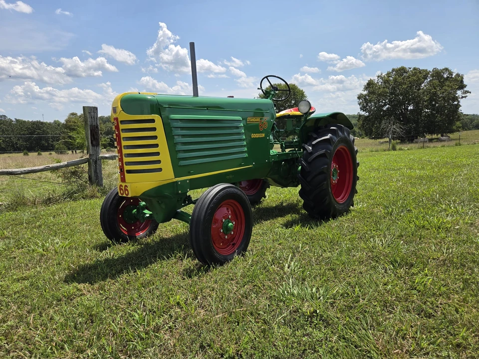1952 Ford Tractor - Image 7 of 31