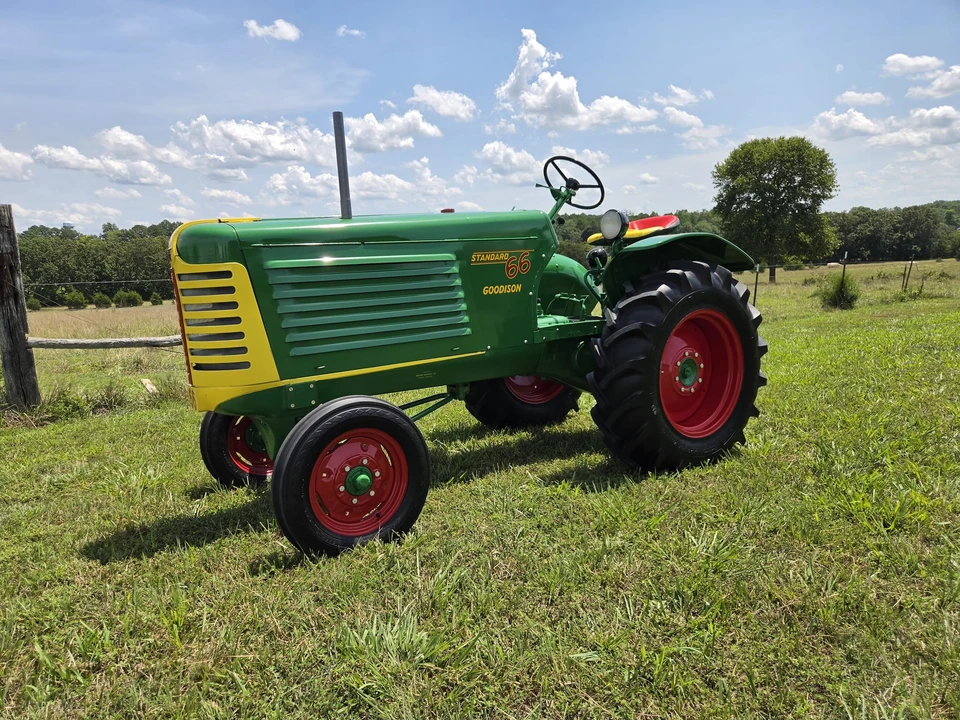 1952 Ford Tractor - Image 11 of 31