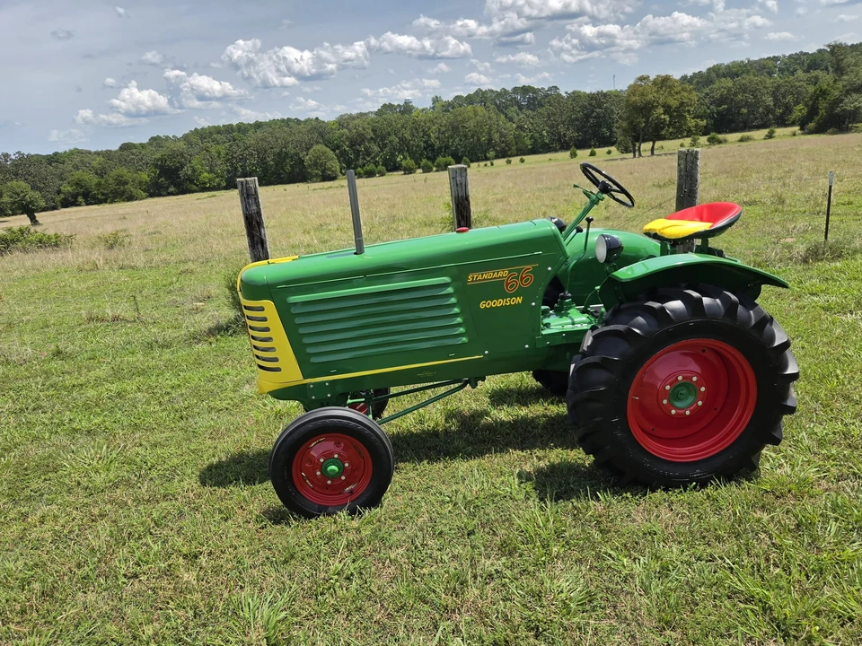 1952 Ford Tractor - Image 16 of 31