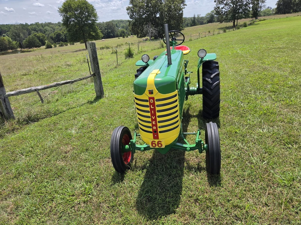 1952 Ford Tractor - Image 2 of 31