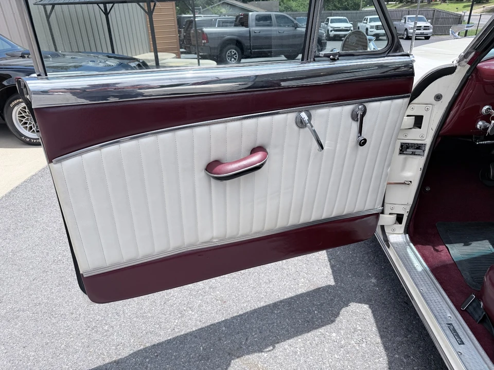 1952 Packard - Image 12 of 27