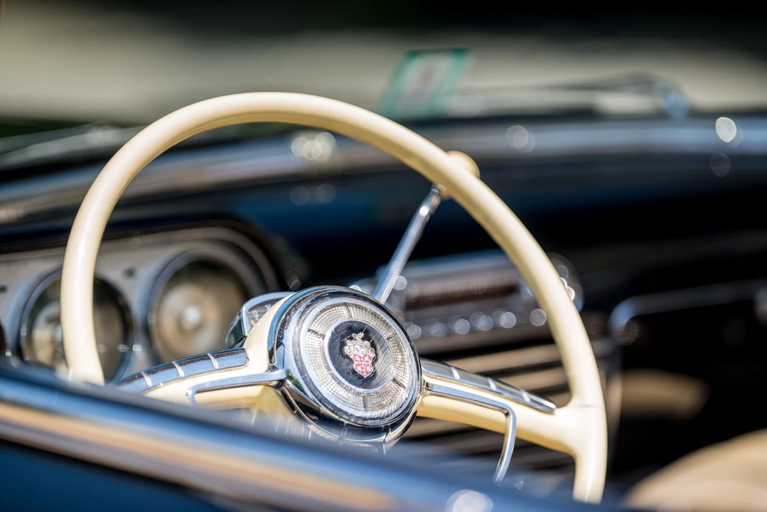 1952 Packard Caribbean - Image 18 of 31