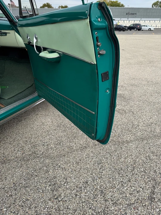 1952 Pontiac Catalina 1st Gen - Image 27 of 31