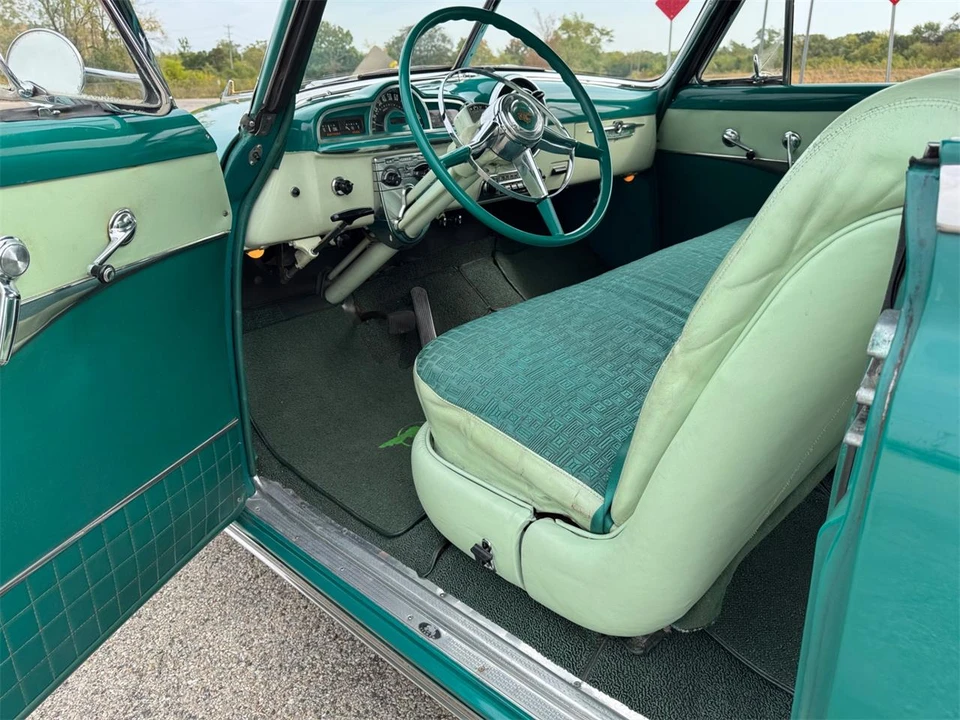 1952 Pontiac Catalina 1st Gen - Image 20 of 31