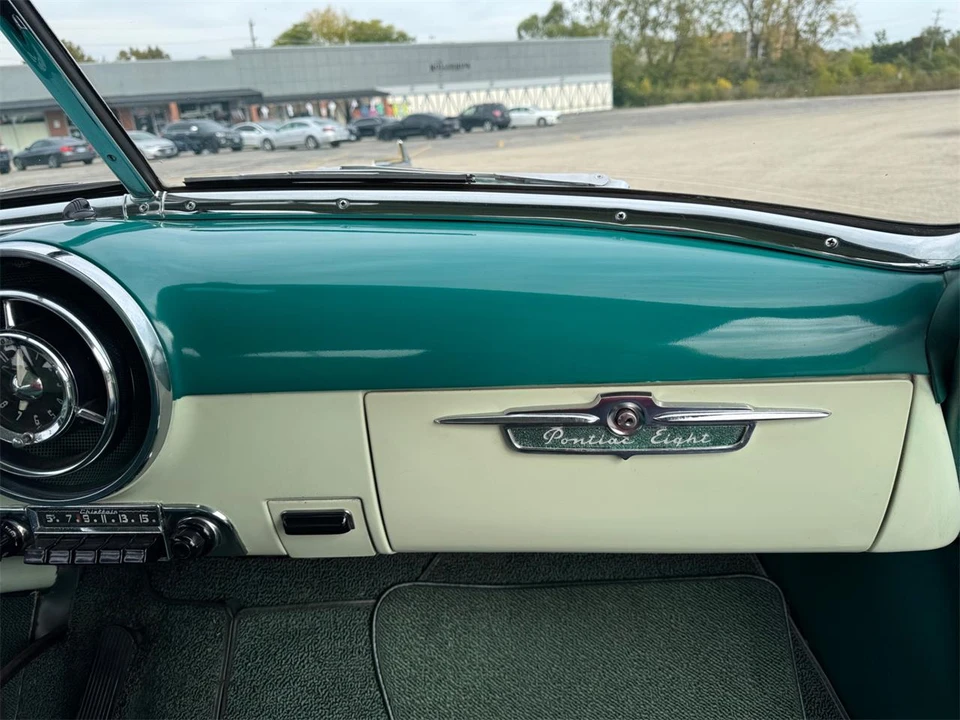 1952 Pontiac Catalina 1st Gen - Image 24 of 31
