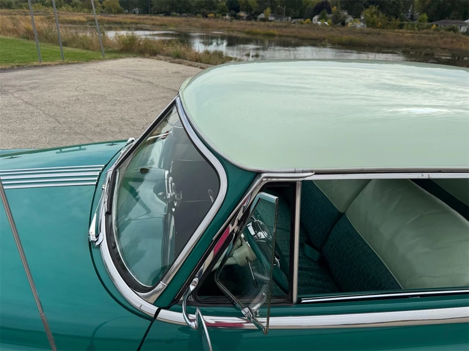 1952 Pontiac Catalina 1st Gen - Image 18 of 31