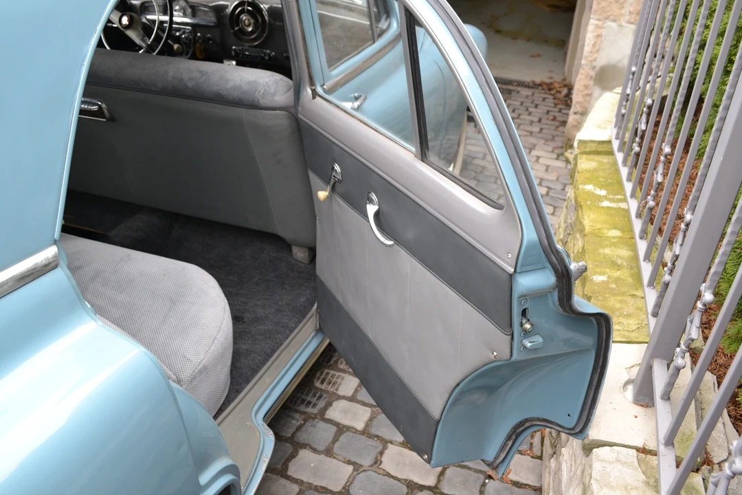 1952 Pontiac Chieftain - Image 22 of 31