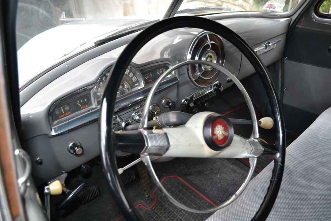 1952 Pontiac Chieftain - Image 28 of 31