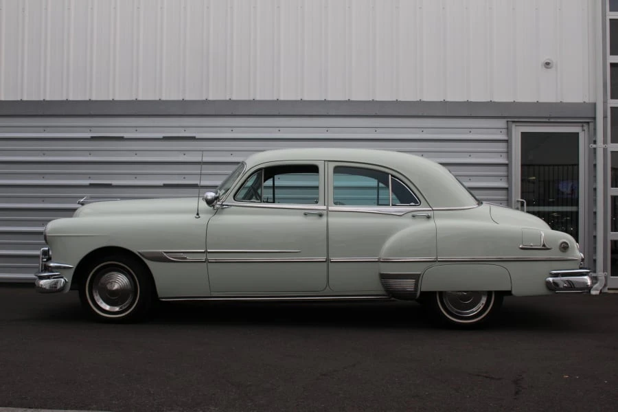 1952 Pontiac Chieftain - Image 2 of 5