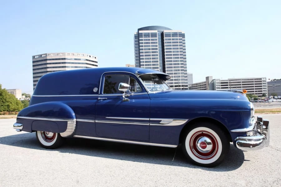 1952 Pontiac Chieftain - Image 2 of 12