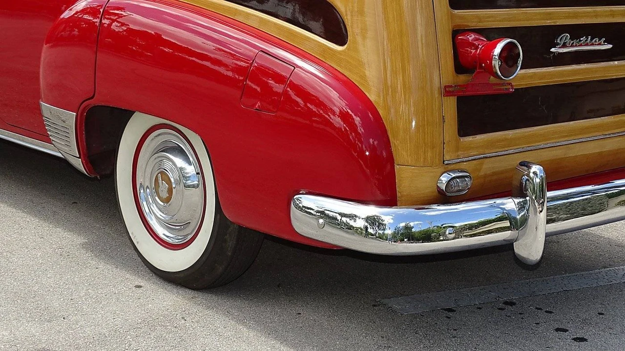 1952 Pontiac Chieftain - Image 13 of 31
