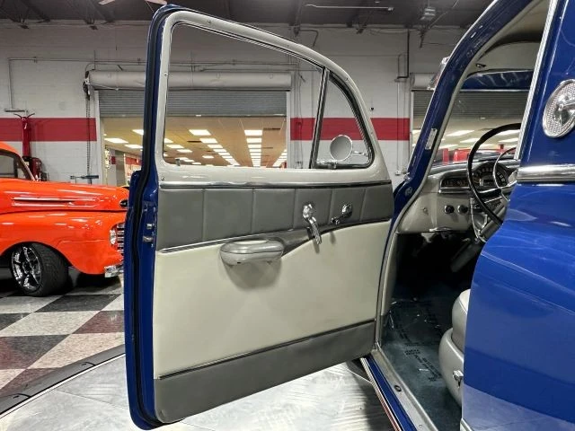 1952 Pontiac Chieftain - Image 9 of 21