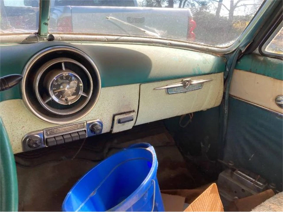 1952 Pontiac Chieftain - Image 9 of 24