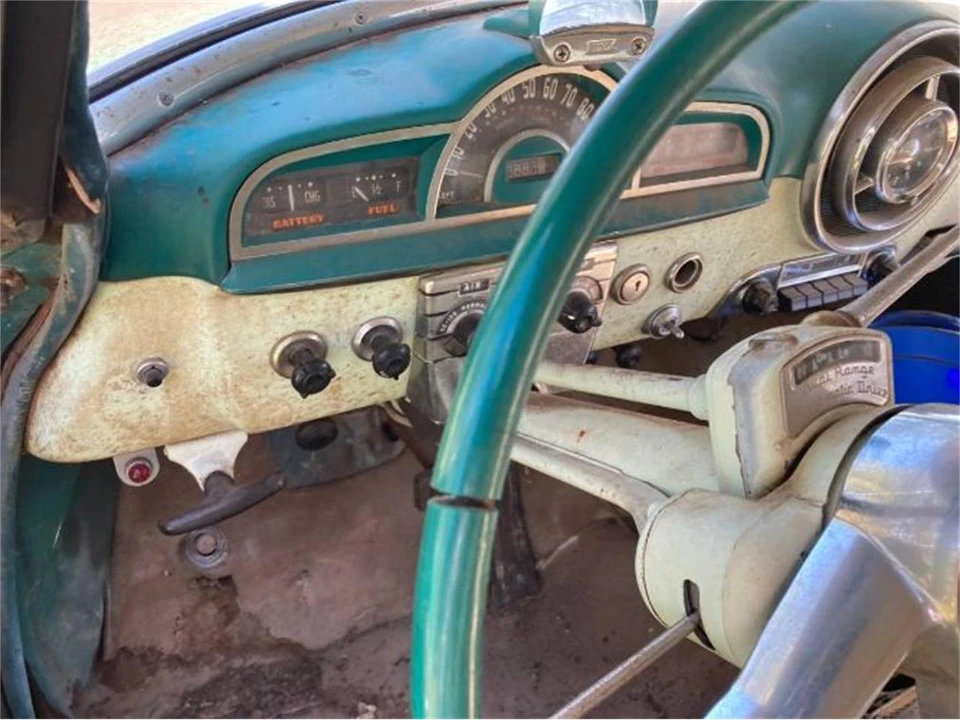 1952 Pontiac Chieftain - Image 11 of 24