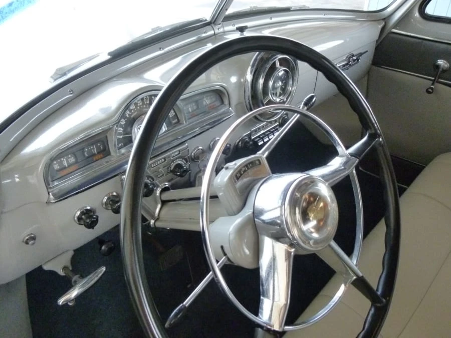 1952 Pontiac Chieftain - Image 4 of 7
