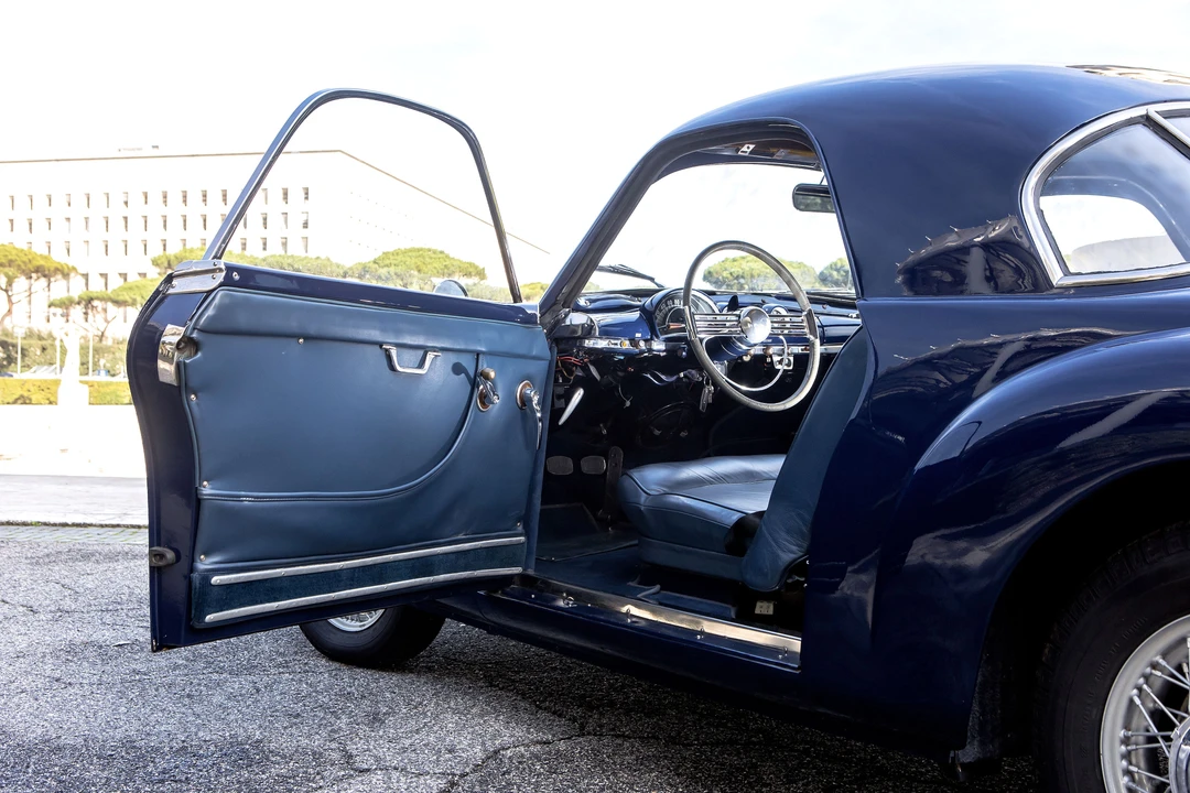 1952 Simca - Image 2 of 20