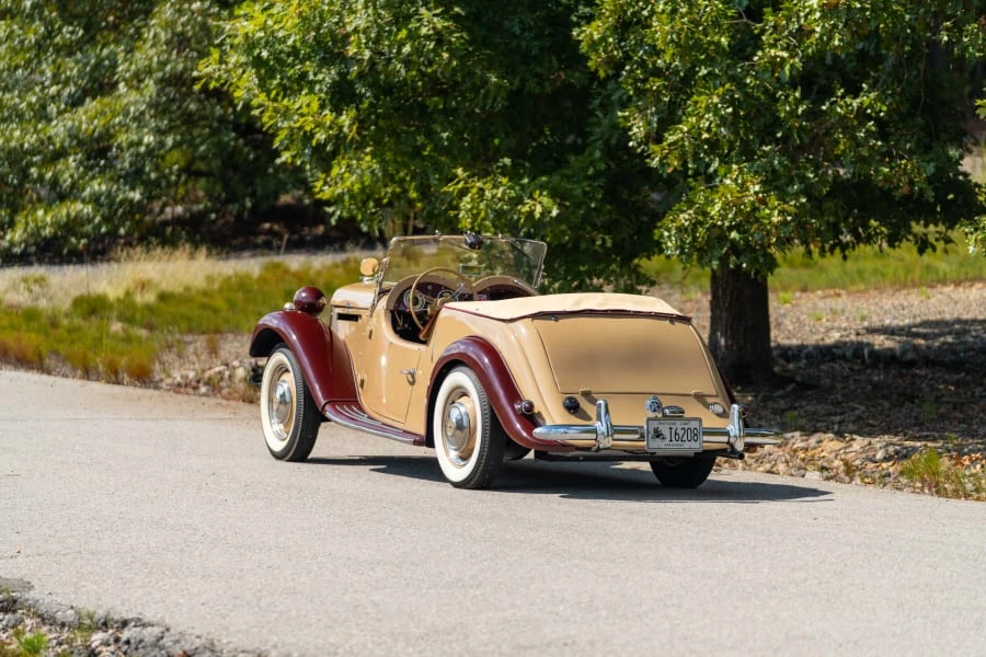 1952 Singer - Image 3 of 17