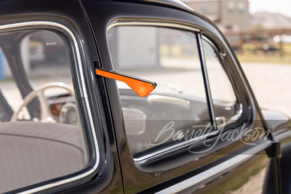 1952 Volkswagen Beetle (Split Window) - Image 6 of 8