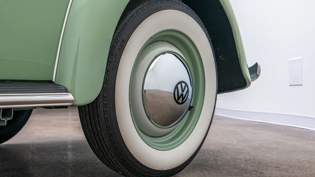 1952 Volkswagen Beetle (Split Window) - Image 30 of 31