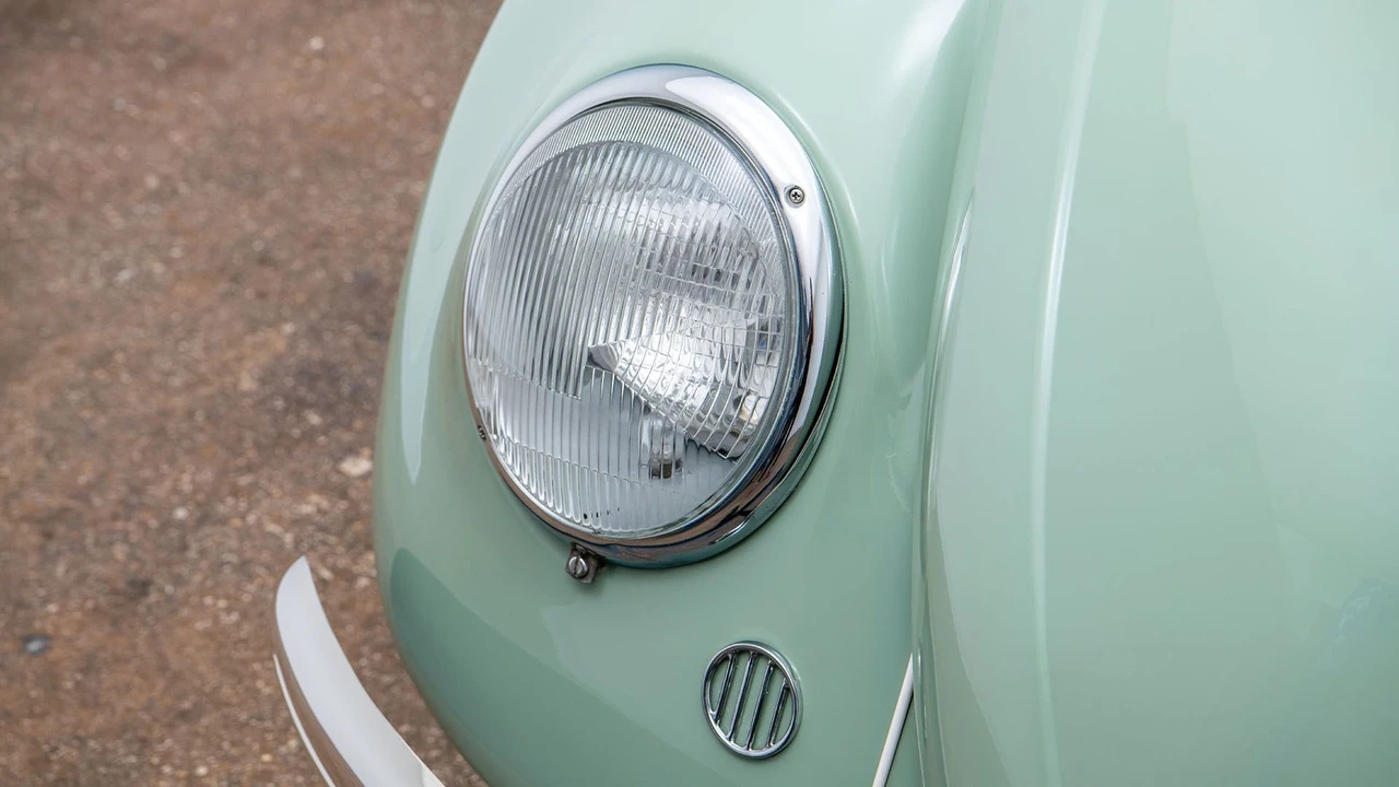 1952 Volkswagen Beetle (Split Window) - Image 17 of 31