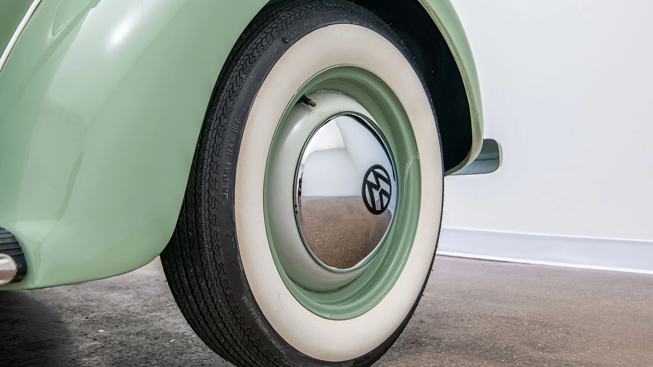 1952 Volkswagen Beetle (Split Window) - Image 31 of 31