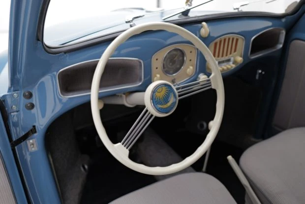 1952 Volkswagen Beetle (Split Window) - Image 5 of 7