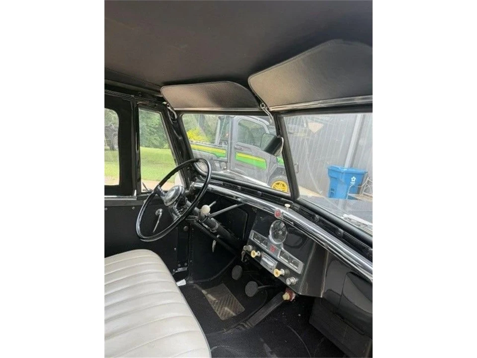 1952 Willys Jeepster - Image 8 of 15
