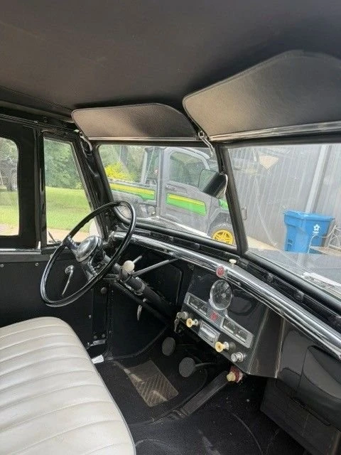 1952 Willys Jeepster - Image 8 of 15