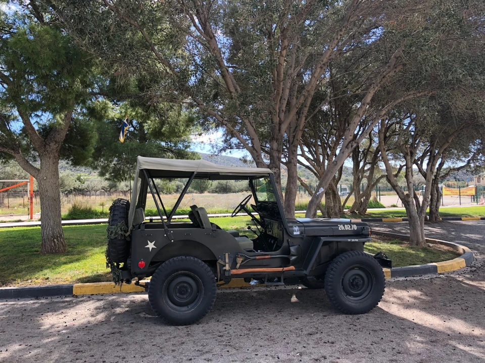 1952 Willys M38 & M38A1 - Image 5 of 31