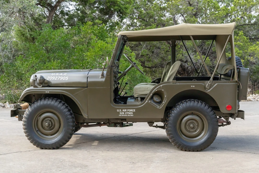 1952 Willys M38 & M38A1 - Image 3 of 31