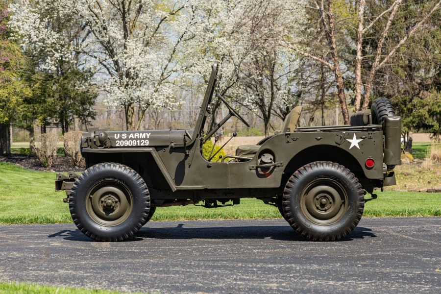 1952 Willys M38 & M38A1 - Image 2 of 31