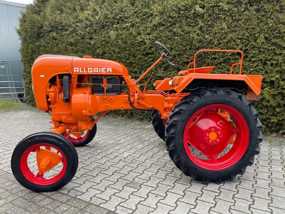 1953 Porsche Tractors - Image 4 of 31