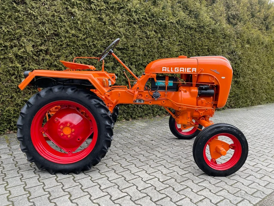 1953 Porsche Tractors - Image 3 of 31