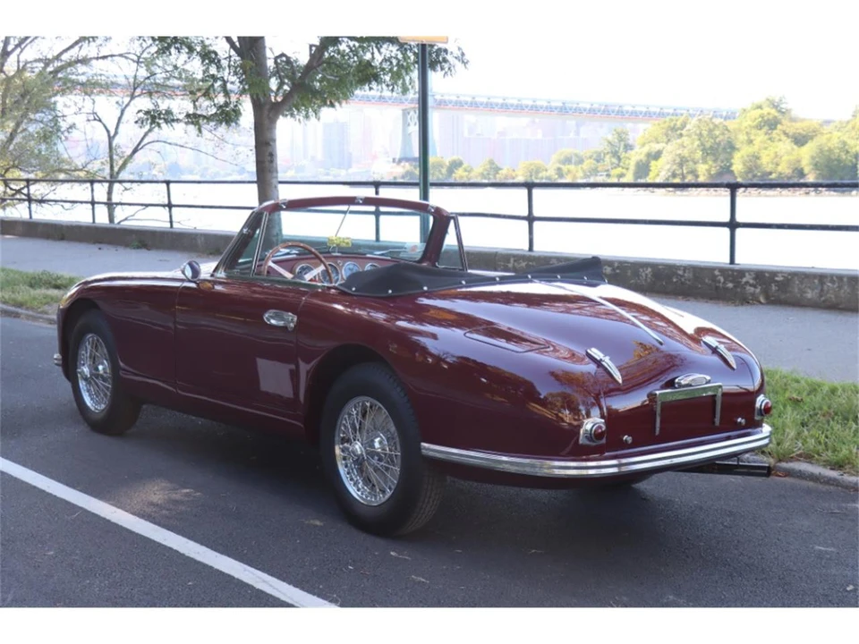1953 Aston Martin DB1 & DB2 & DB2/4 & DB Mark III - Image 6 of 8